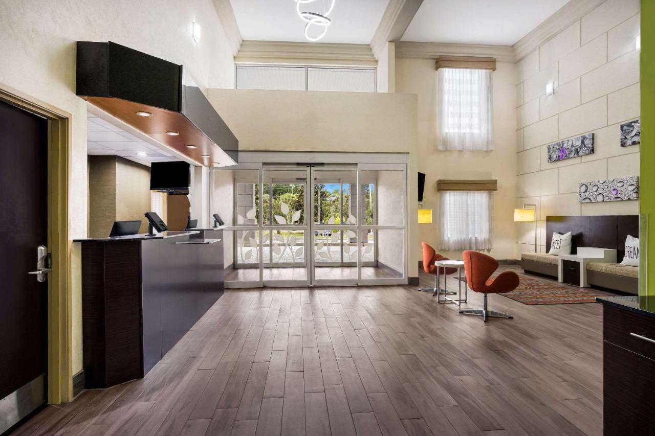 Sleep Inn & Suites Βαλντόστα Εξωτερικό φωτογραφία