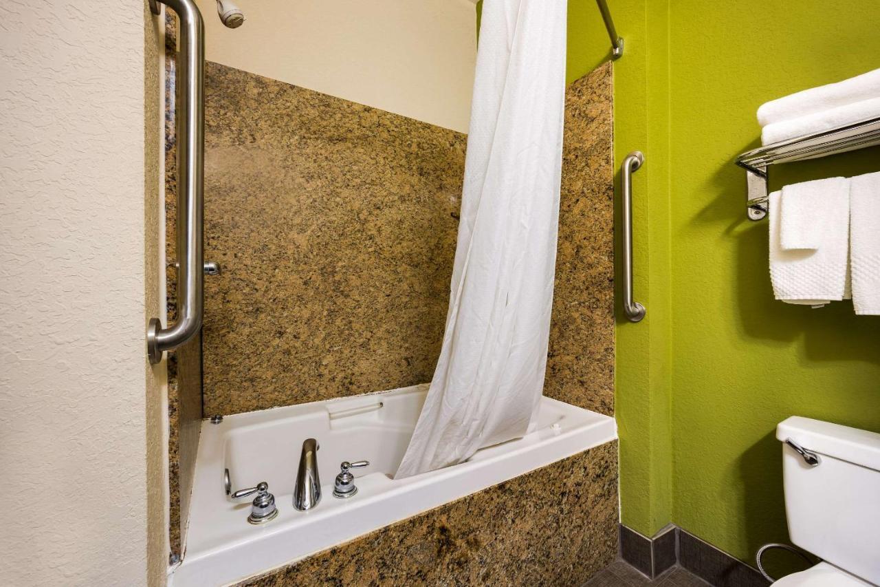 Sleep Inn & Suites Βαλντόστα Εξωτερικό φωτογραφία